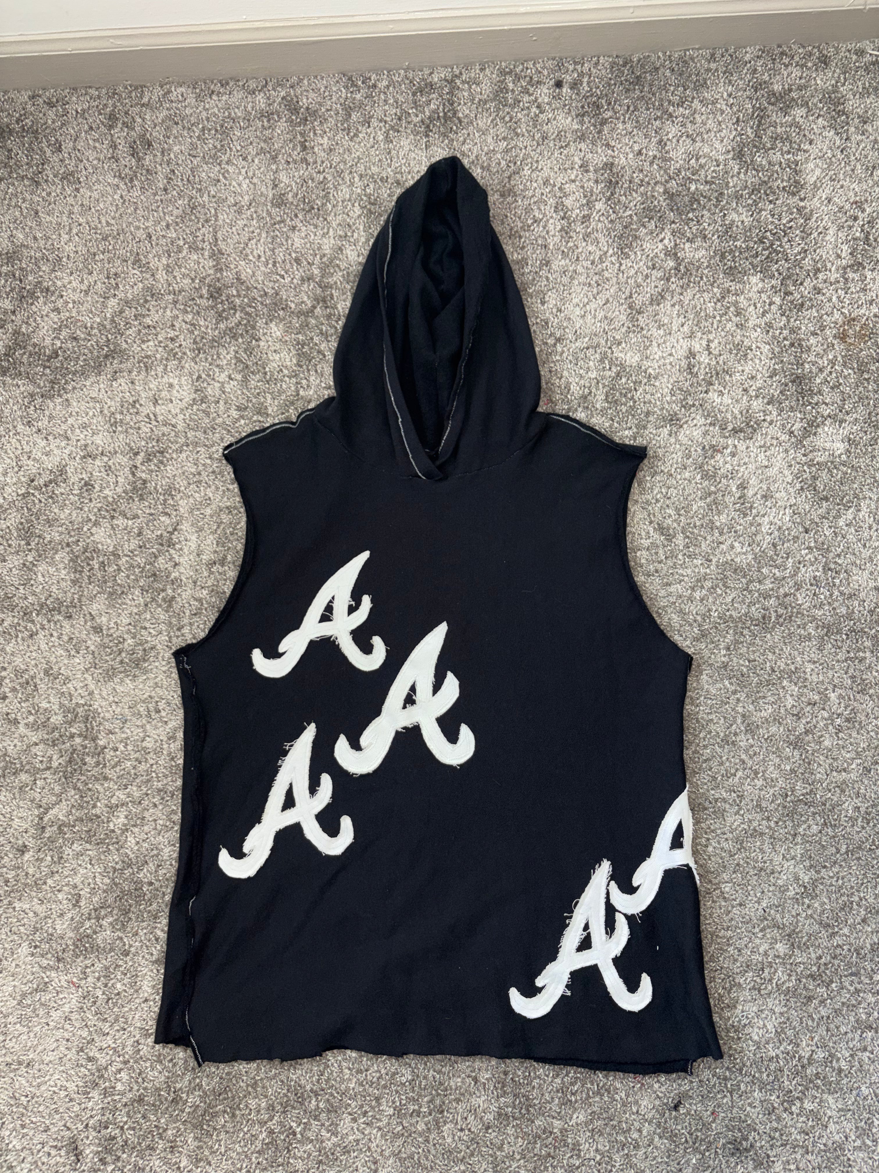 Atlanta Sleeveless Hood